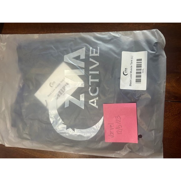 Zyia Black Luxe Muscle Tank Size L. NWT. - Picture 3 of 3